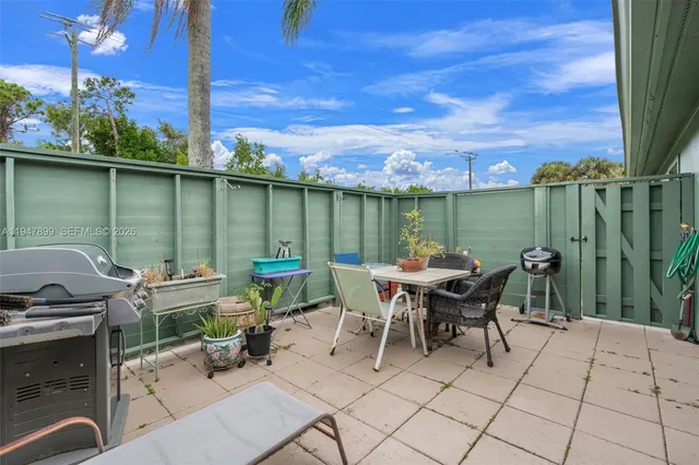 $355,000 | 6756 Southeast Bunker Hill Drive, Hobe Sound, FL 33455