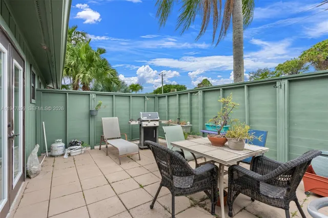 $355,000 | 6756 Southeast Bunker Hill Drive, Hobe Sound, FL 33455