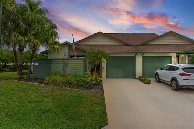 $355,000 | 6756 Southeast Bunker Hill Drive, Hobe Sound, FL 33455