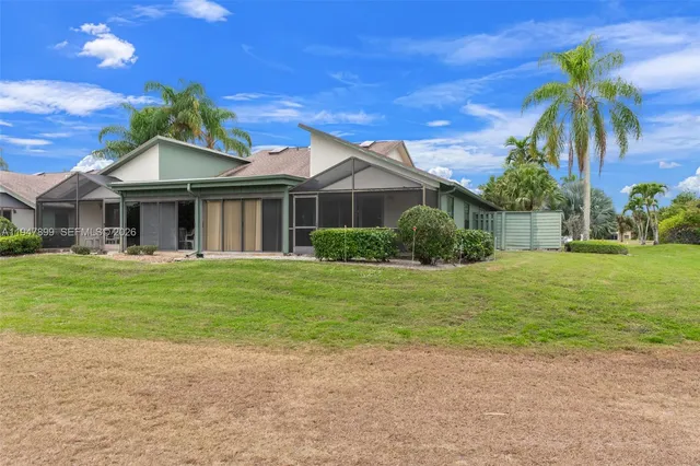 $355,000 | 6756 Southeast Bunker Hill Drive, Hobe Sound, FL 33455