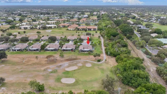 $355,000 | 6756 Southeast Bunker Hill Drive, Hobe Sound, FL 33455