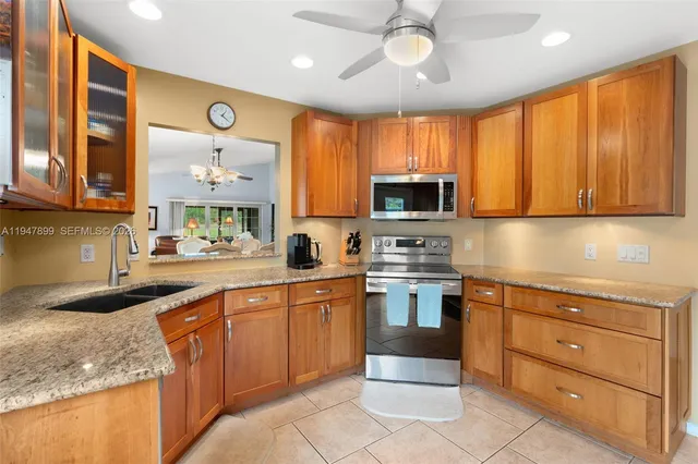 $355,000 | 6756 Southeast Bunker Hill Drive, Hobe Sound, FL 33455