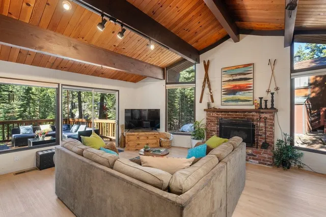 $1,250,000 | 5659 Rhodesia Road, Carnelian Bay, CA 96140