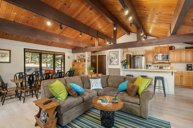 $1,250,000 | 5659 Rhodesia Road, Carnelian Bay, CA 96140