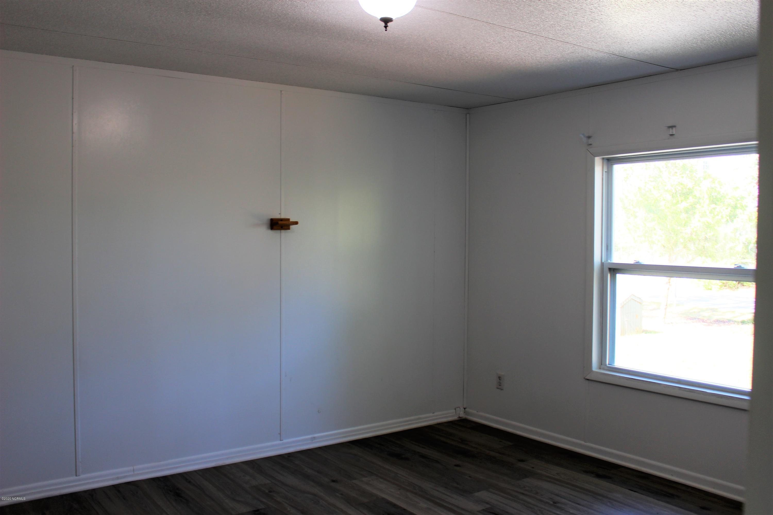 149 Maple Creek Road Southwest Supply, NC 28462 - Photo 11 of 19 Large master suite