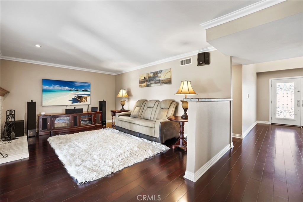 390 North Milford Road Orange, CA 92867 - Photo 11 of 34 Living Room