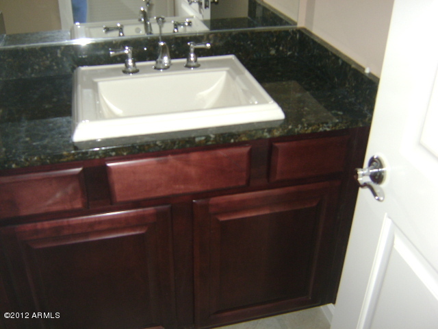 3935 East Rough Rider Road, Unit 1198 Phoenix, AZ 85050 - Photo 9 of 23 BATHROOM