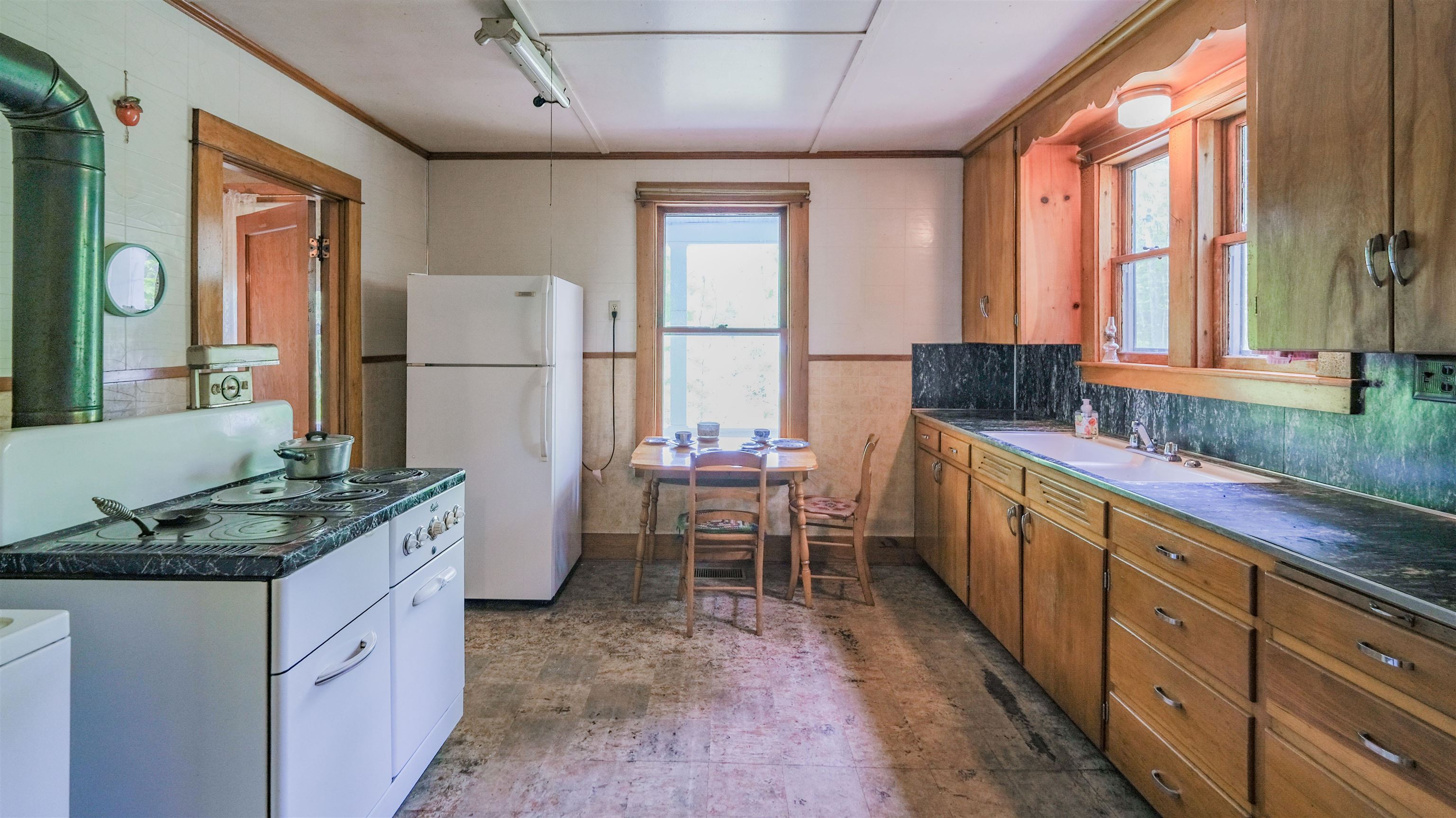 50 Bates Road Cavendish, VT 05142 - Photo 7 of 51