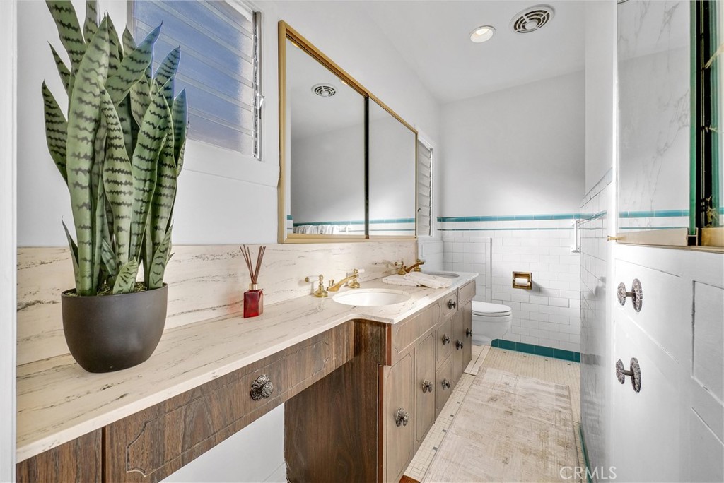 1117 Mt Lowe Drive Altadena, CA 91001 - Photo 31 of 77