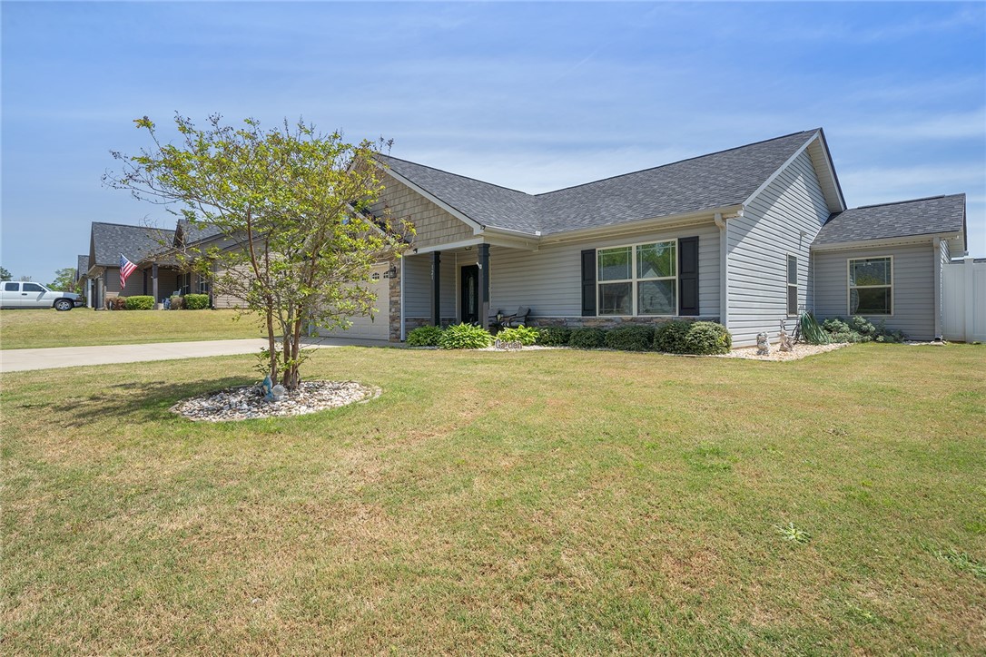121 Pheasant Ridge Drive Anderson, SC 29626 - Photo 3 of 26