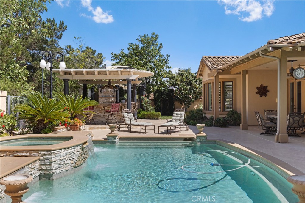 3349 Mendenaro Court Fallbrook, CA 92028 - Photo 4 of 72