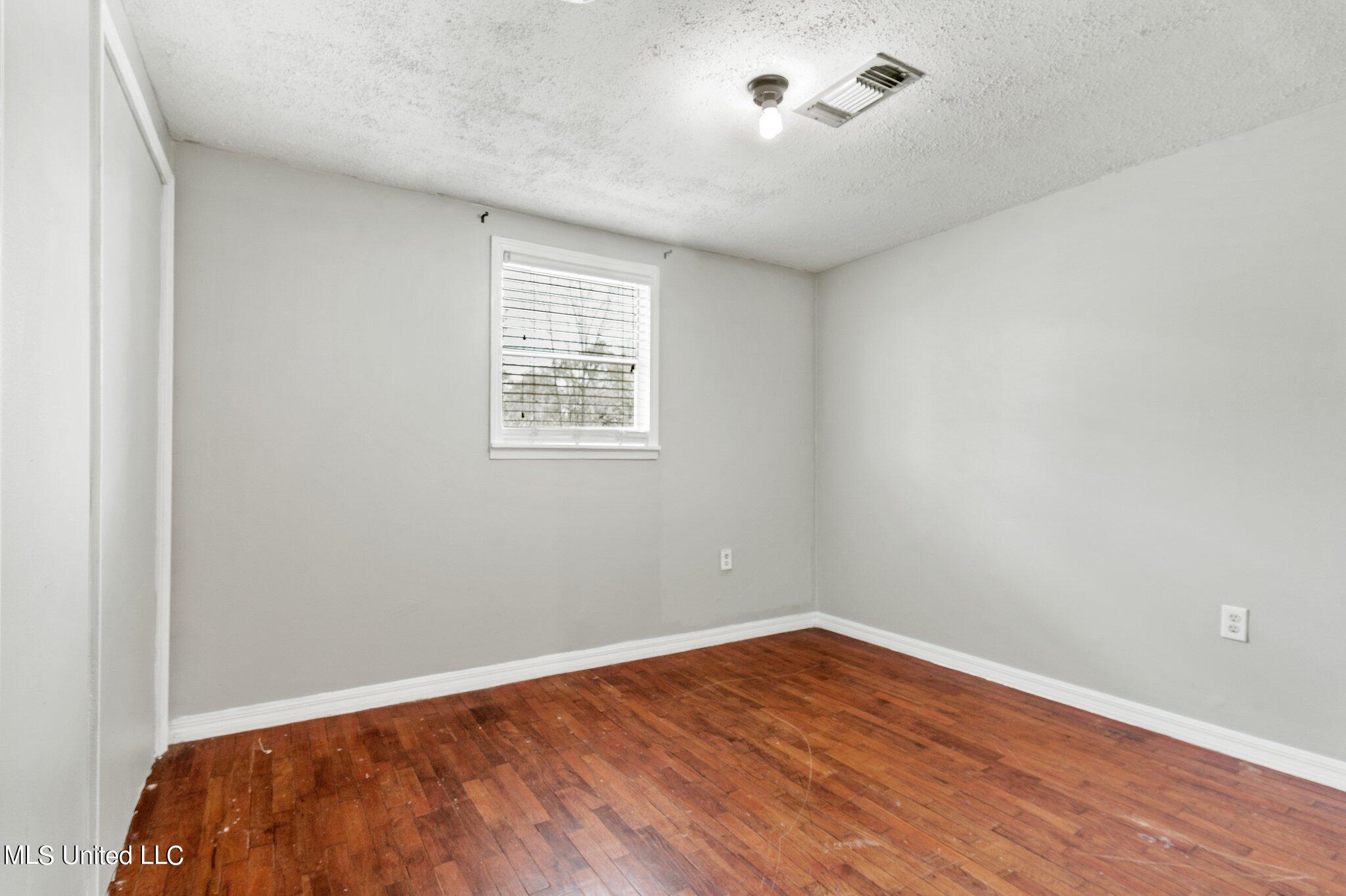 6409 Pavolini Road Pass Christian, MS 39571 - Photo 15 of 21 18-web-or-mls-Full-018