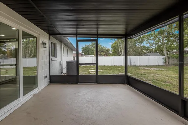 $299,900 | 2710 Lakewood Lane, Eustis, FL 32726