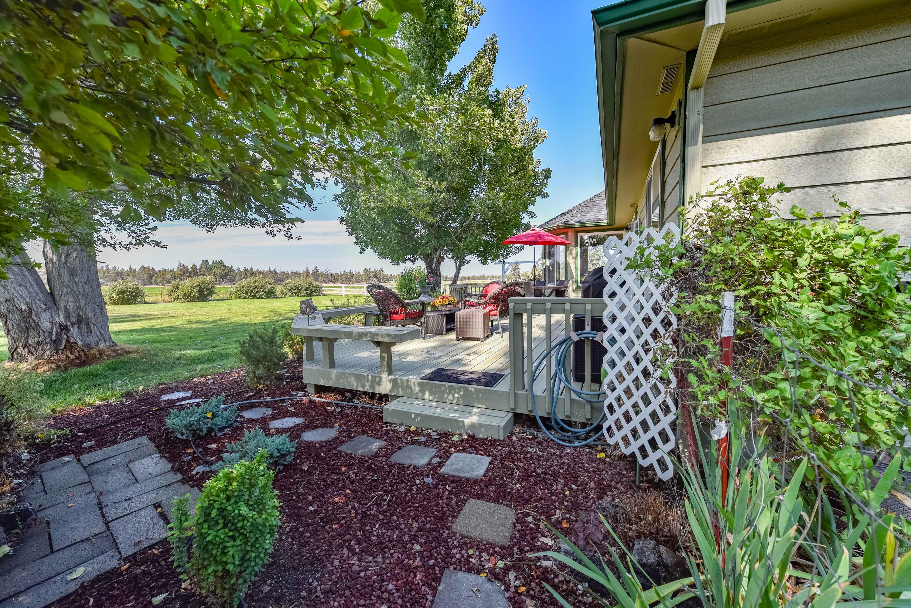 63475 Cricketwood Road Bend, OR 97701 - Photo 23 of 64 63475 Cricketwood (27 of 55)