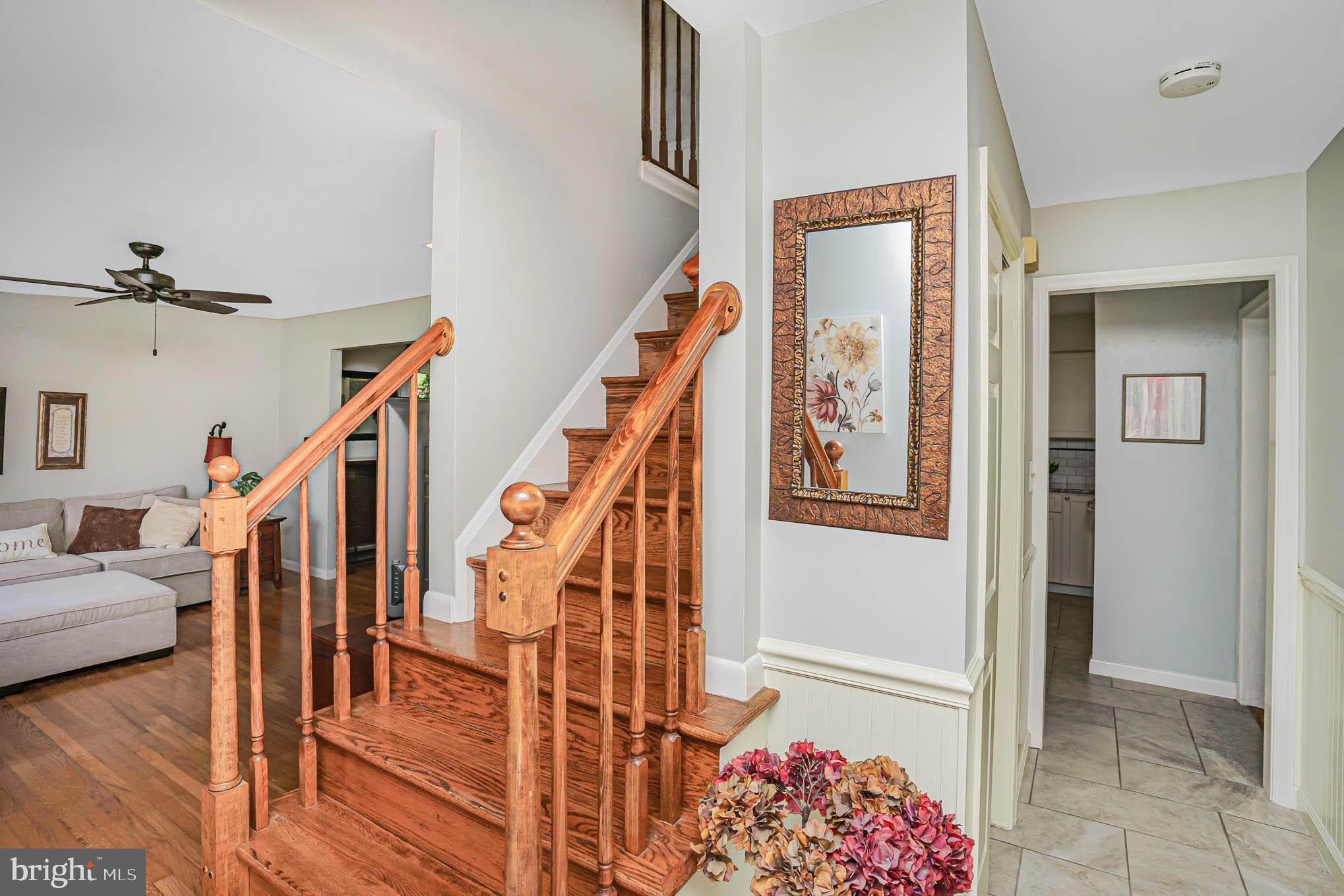 7902 Redstone Road Kingsville, MD 21087 - Photo 17 of 51 Entry-Tile and Hardwoods