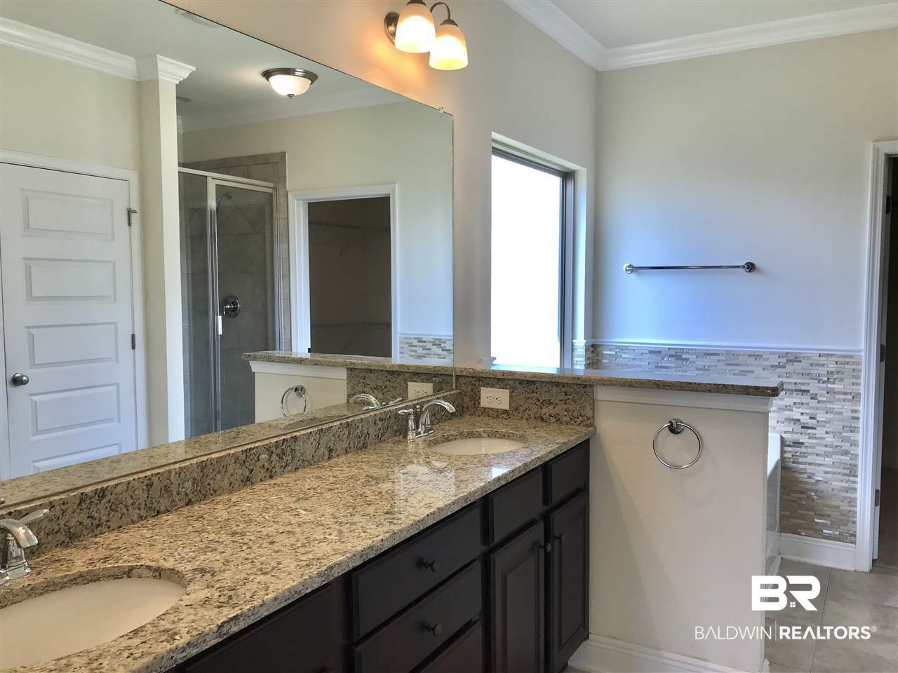 4244 Craigend Loop Gulf Shores, AL 36542 - Photo 20 of 38 Master bathroom