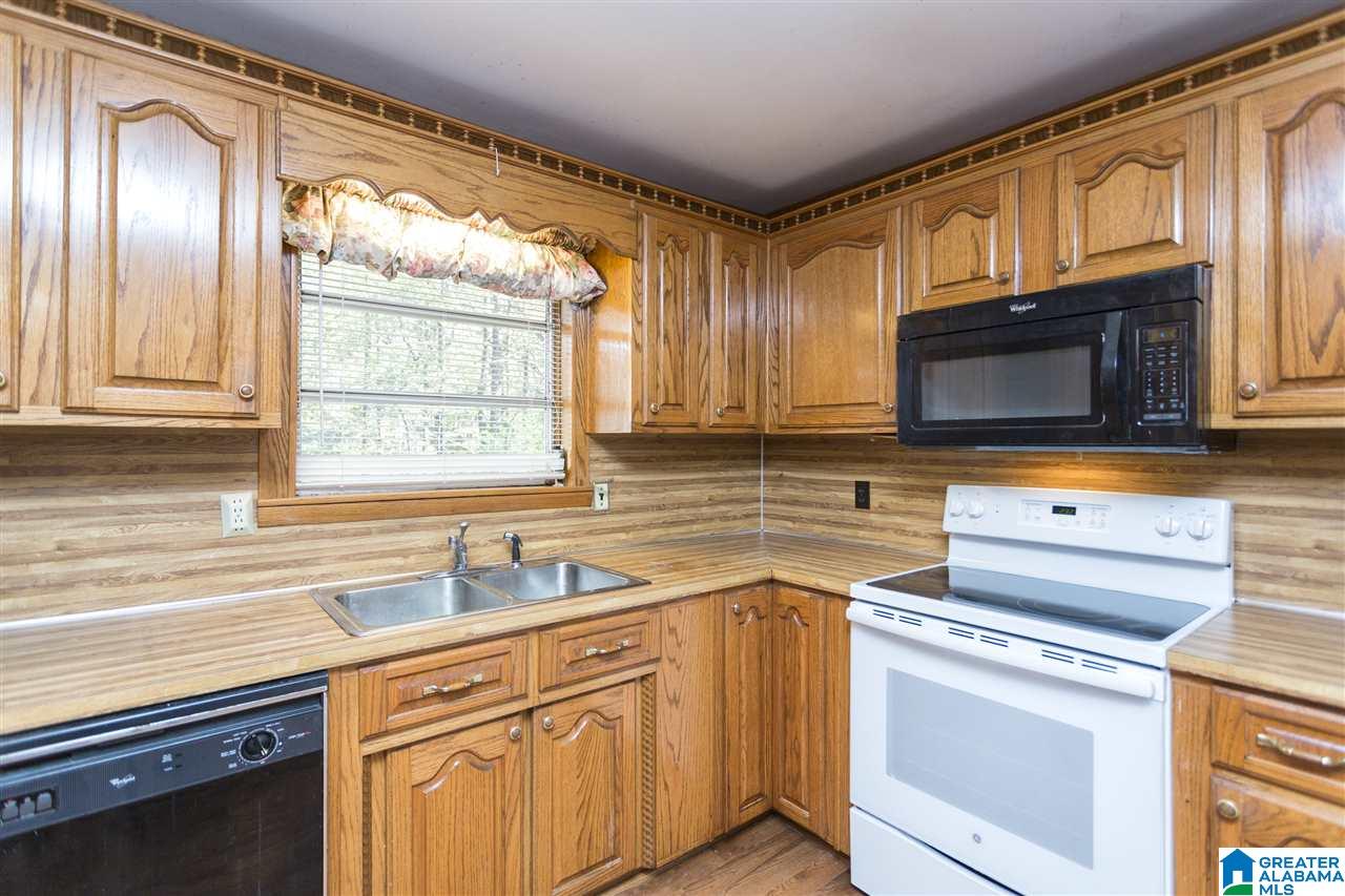 627 4th Avenue Pleasant Grove, AL 35127 - Photo 17 of 37