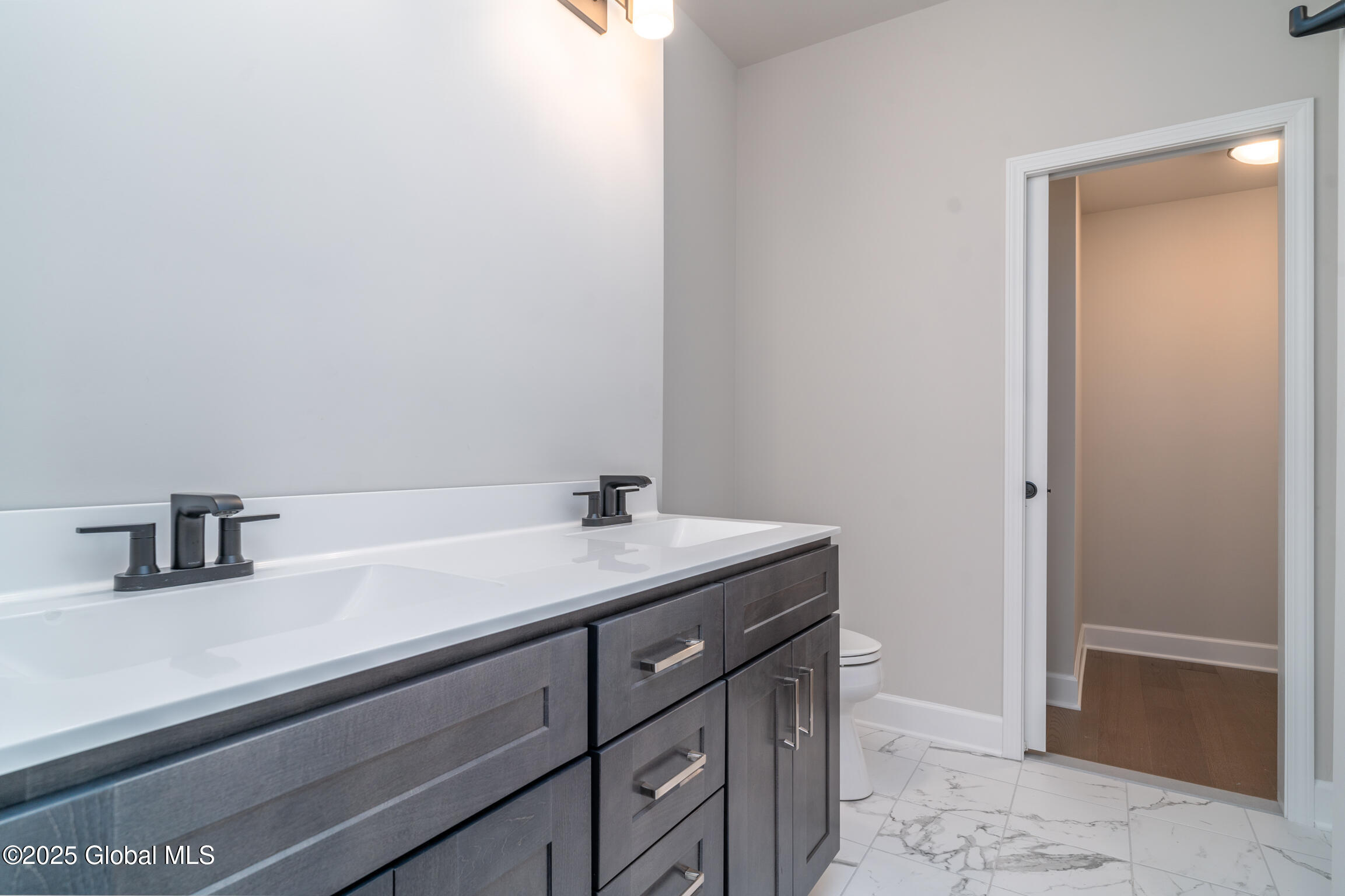 61 Priddle Lane Colonie, NY 12110 - Photo 5 of 9 Bathroom