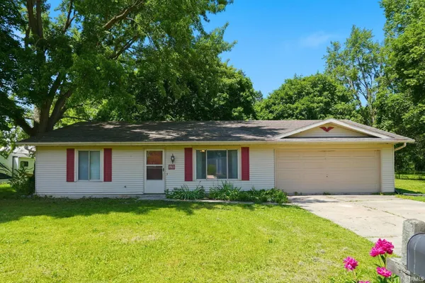 $230,000 | 1913 Maple Street, Auburn, IN 46706