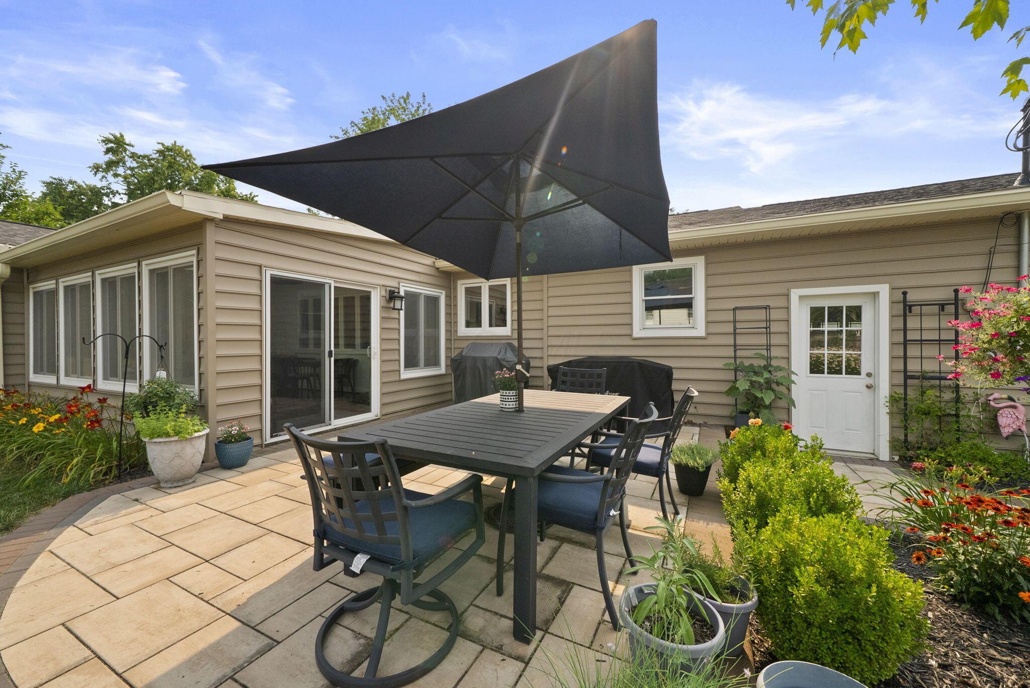 3956 Mountview Road Upper Arlington, OH 43220 - Photo 57 of 85 Patio