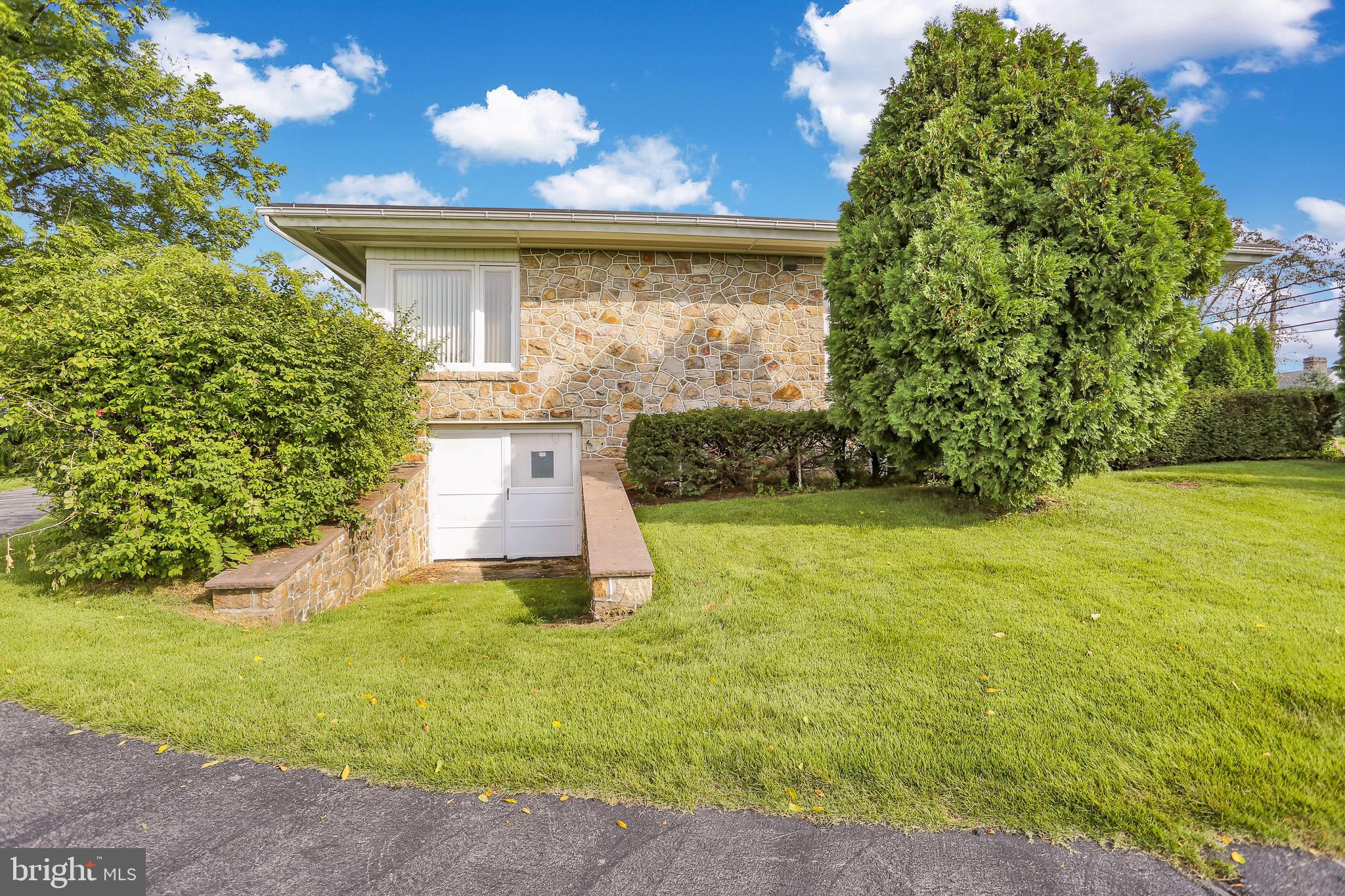 2334 Moselem Spring Road Fleetwood, PA 19522 - Photo 29 of 35 Gallery Image 29