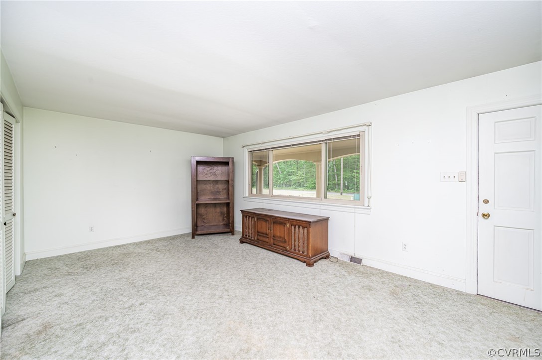 3200 Meadow Road Sandston, VA 23150 - Photo 8 of 30 Gallery Image 8