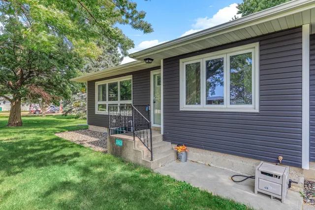 $339,500 | 2463 Austin Road, Owatonna, MN 55060