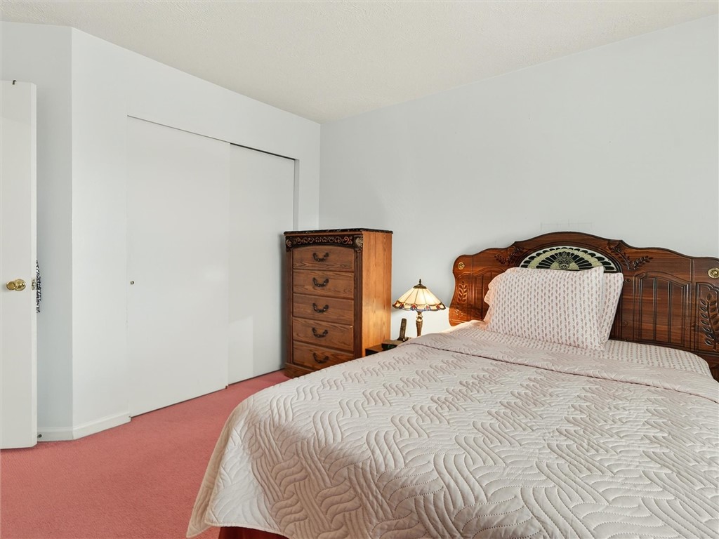 10 Wangman Street Rochester, NY 14605 - Photo 11 of 23