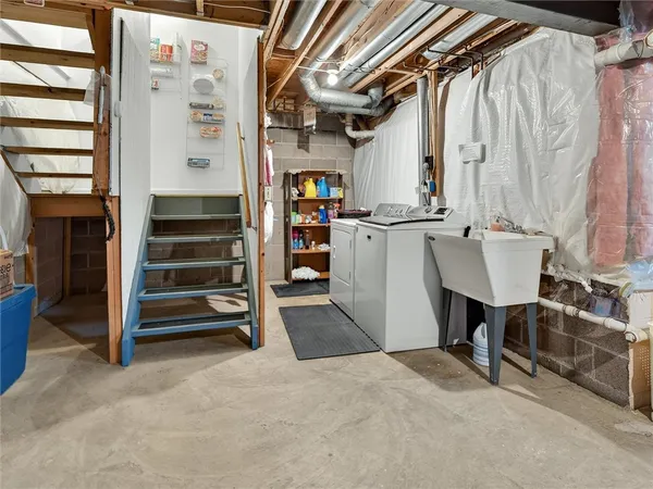 $124,900 | 10 Wangman Street, Rochester, NY 14605