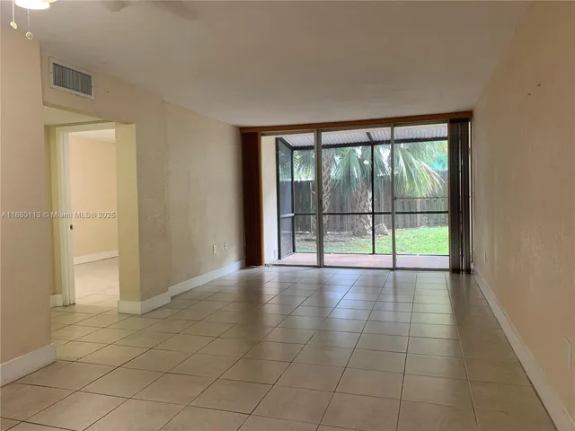 $1,800 | 8820 Fontainebleau Boulevard, Unit 105, Miami, FL 33172