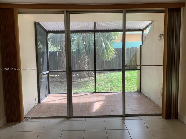 $1,800 | 8820 Fontainebleau Boulevard, Unit 105, Miami, FL 33172