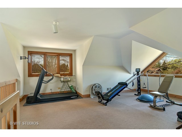 5727 Hampton Drive Long Grove, IL 60047 - Photo 21 of 25 a room with gym equipment