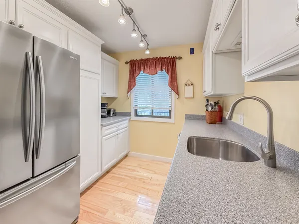 $369,000 | 105 Williams Lane, Unit 6C, Hartford, VT 05059