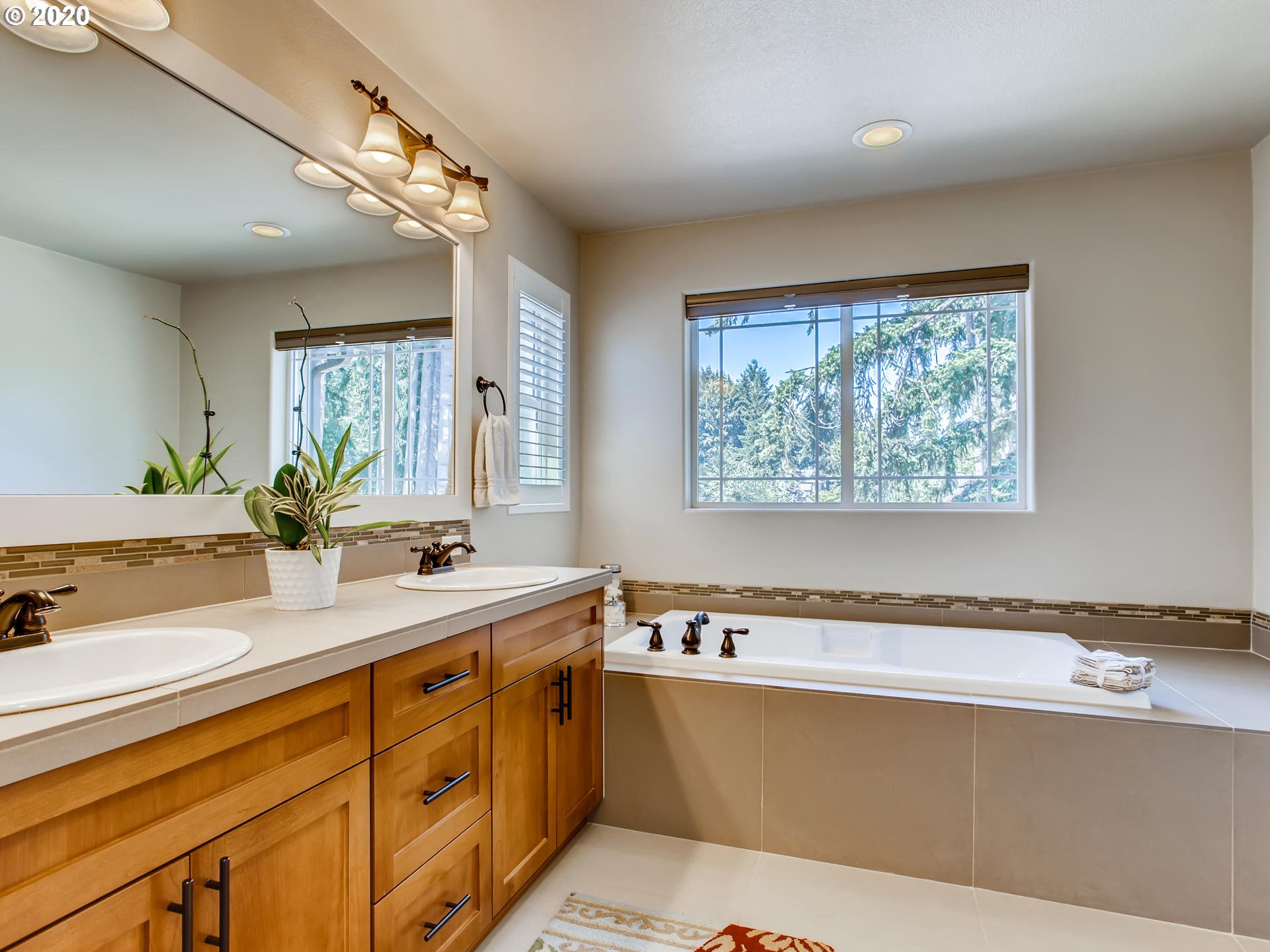 14300 Southwest Weir Road Beaverton, OR 97008 - Photo 14 of 31 Gallery Image 14