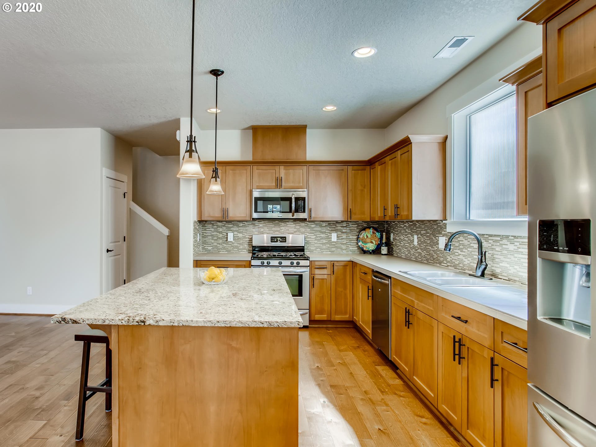 14300 Southwest Weir Road Beaverton, OR 97008 - Photo 8 of 31 Gallery Image 8