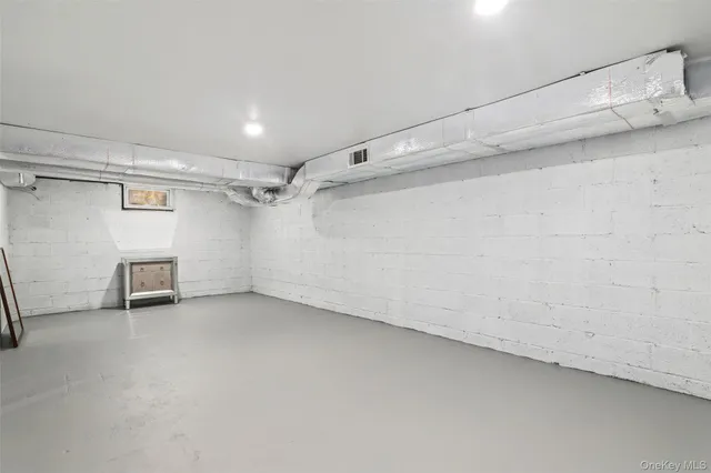a view of a room with an empty space