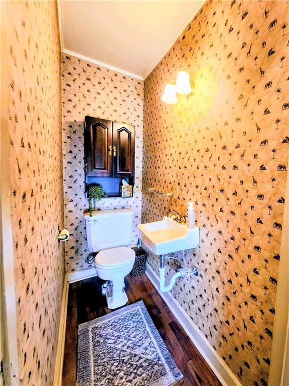 499 White School Road Greensburg, PA 15601 - Photo 14 of 38 a bathroom with a sink toilet and shower