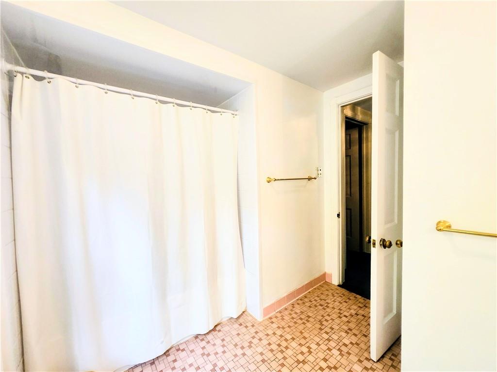 499 White School Road Greensburg, PA 15601 - Photo 24 of 38 a view of bathroom