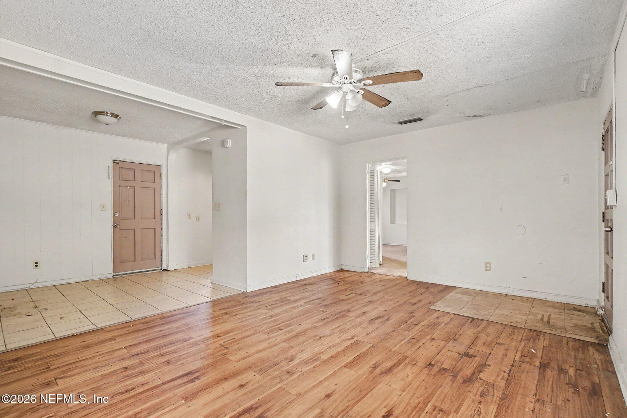 3661 Calla Drive Jacksonville, FL 32207 - Photo 3 of 16 004_file_3764