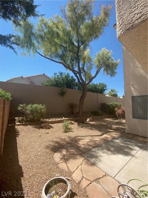 187 Oella Ridge Court Henderson, NV 89012 - Photo 3 of 27 Gallery Image 3