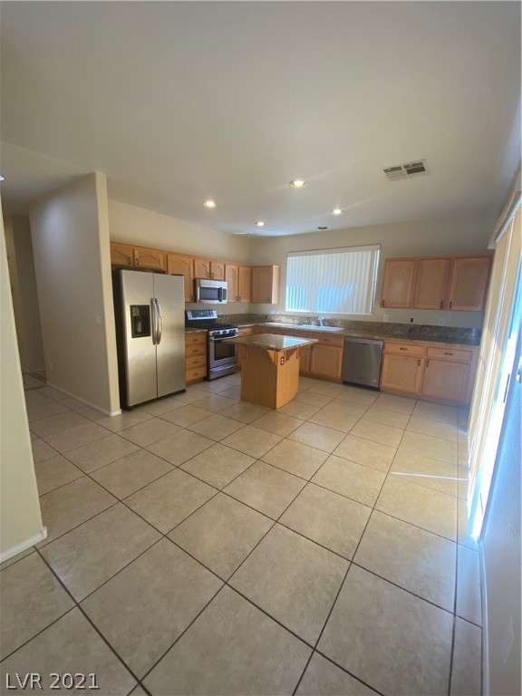 187 Oella Ridge Court Henderson, NV 89012 - Photo 8 of 27 Gallery Image 8