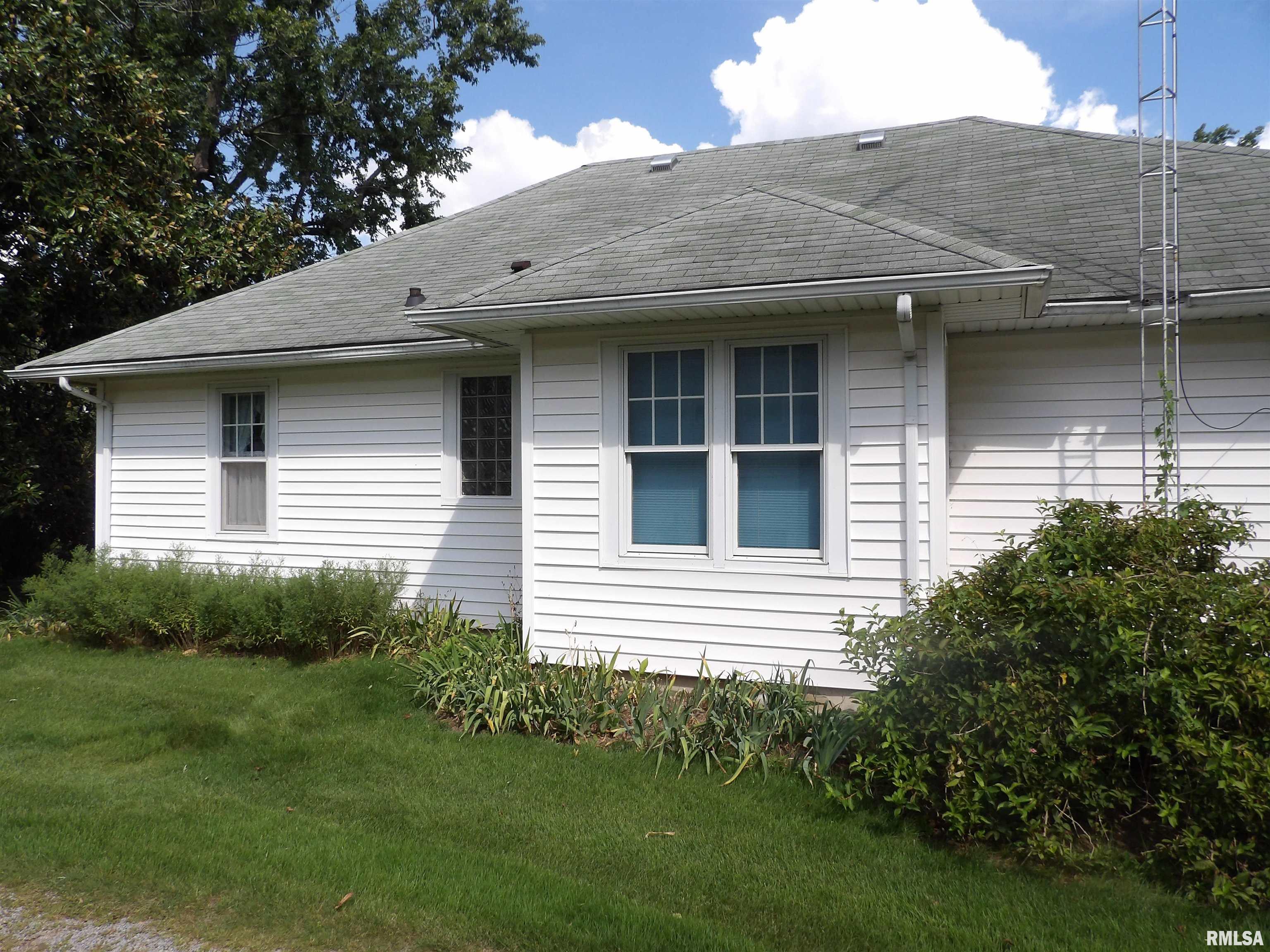 201 West Reed Street Benton, IL 62812 - Photo 29 of 32
