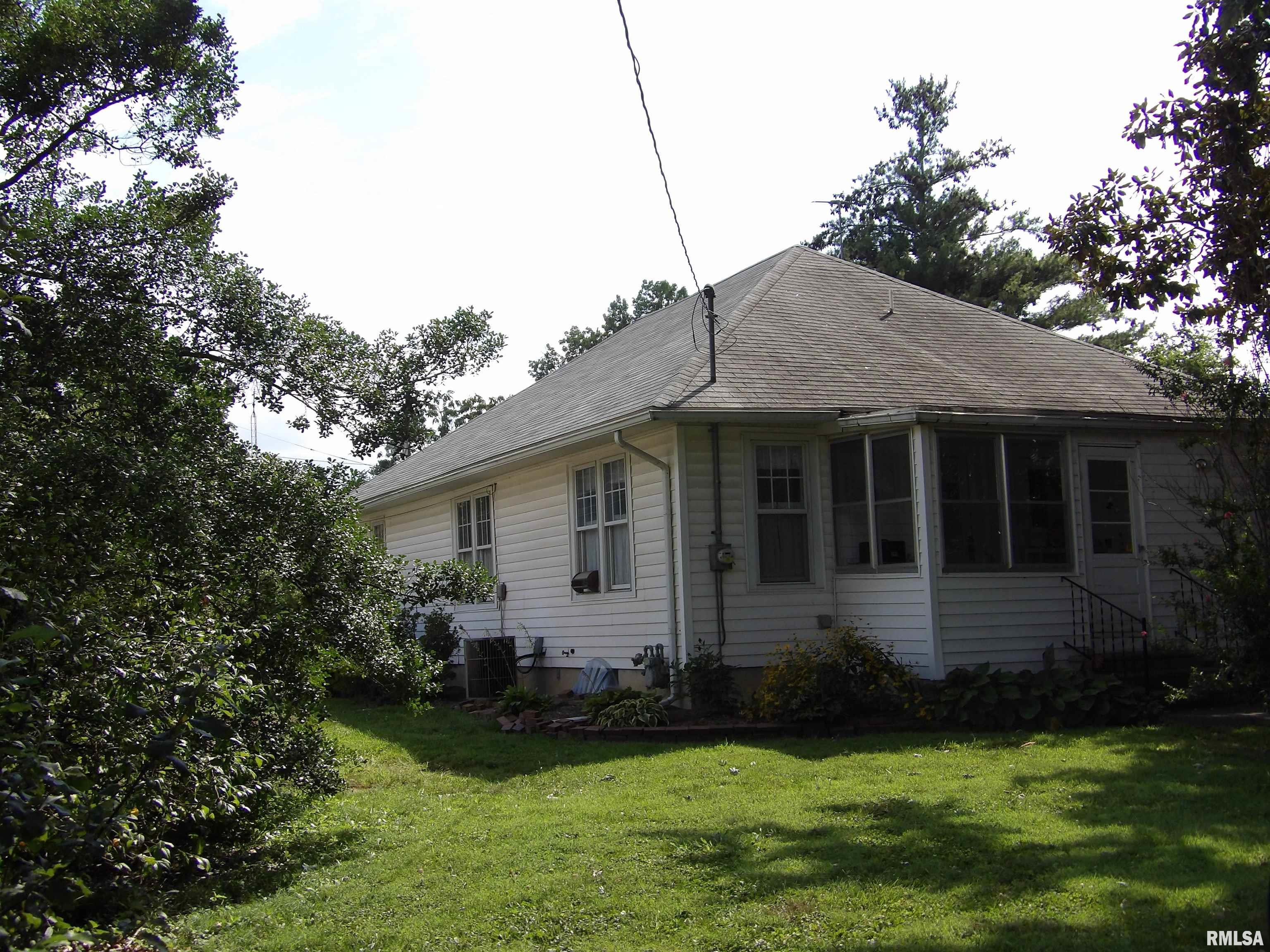 201 West Reed Street Benton, IL 62812 - Photo 32 of 32