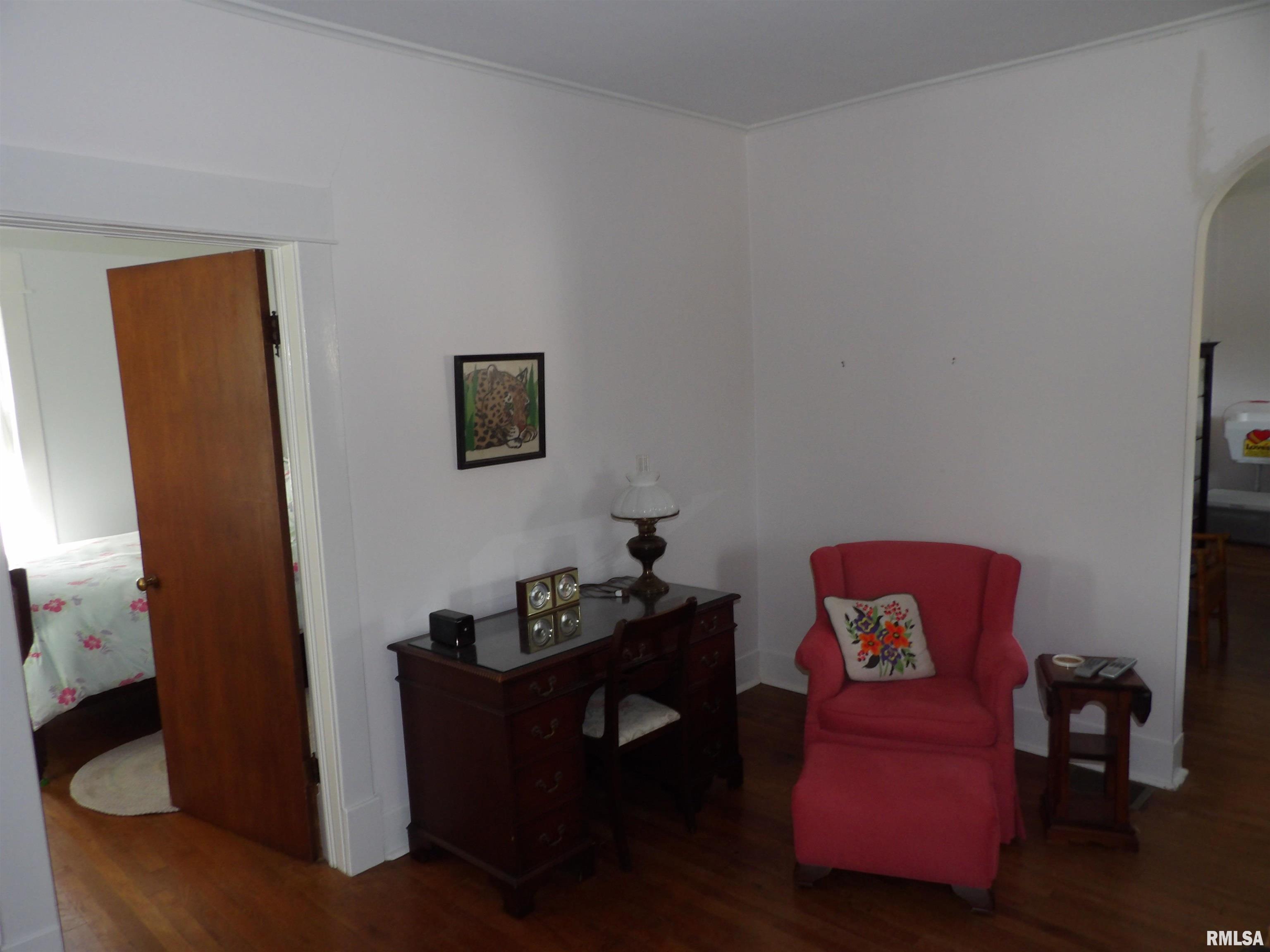 201 West Reed Street Benton, IL 62812 - Photo 10 of 32