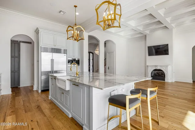 $1,995,000 | 207 Kingfisher Drive, Lafayette, LA 70508