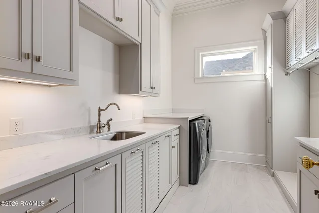 $1,995,000 | 207 Kingfisher Drive, Lafayette, LA 70508