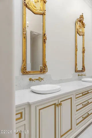 $1,995,000 | 207 Kingfisher Drive, Lafayette, LA 70508