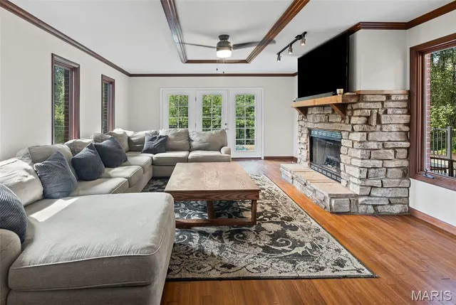 $303,000 | 4918 Chateau Drive, Godfrey, IL 62035