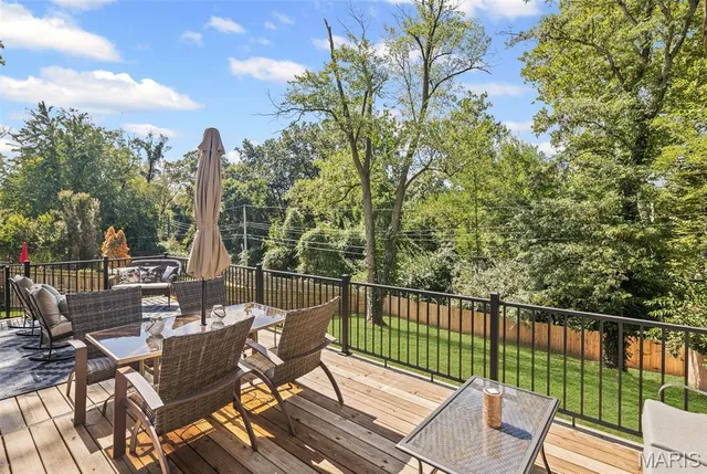 $303,000 | 4918 Chateau Drive, Godfrey, IL 62035