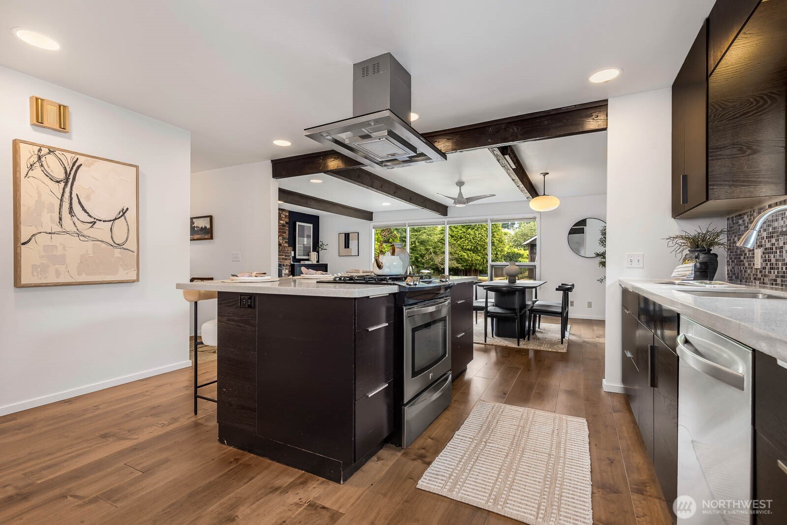 5025 48th Avenue Southwest Seattle, WA 98136 - Photo 4 of 26